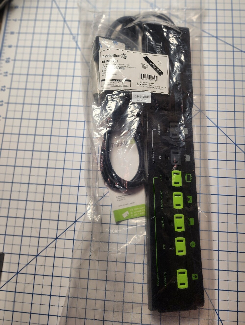 TrickleStar Power Strip with Green Outlets - Black Brand New In Sealed Package